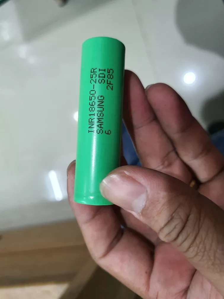 Cell pin 18650 SAMSUNG INR18650-25R Li-ion 3.7V 2500mah - Xả 20A